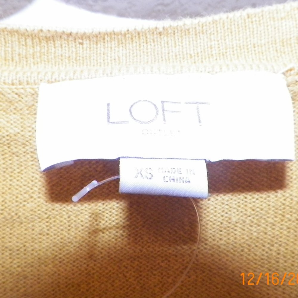 Sweater - Picture 2 of 3